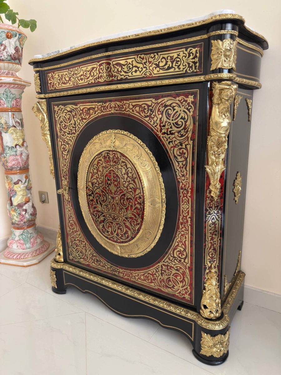 Meuble d'appui dans le style de la marqueterie Boulle-photo-8