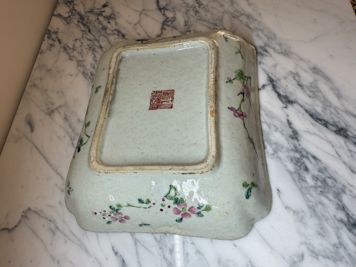Plat creux en porcelaine de la Famille Rose, Chine, fin Qing / République-photo-3