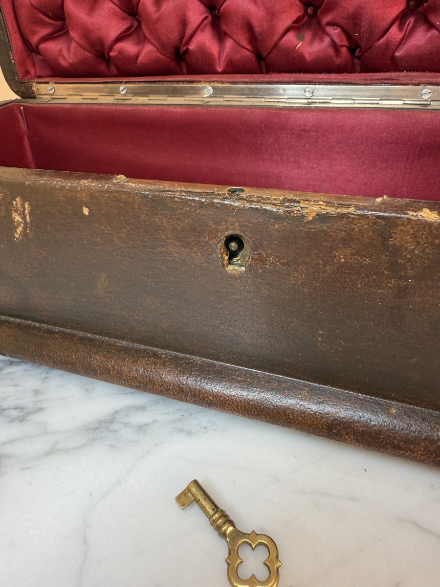 Coffret Boîte à Gants Napoléon III en Cuir et tissu Capitonnée, Fleur de Lys - XIXe-photo-3