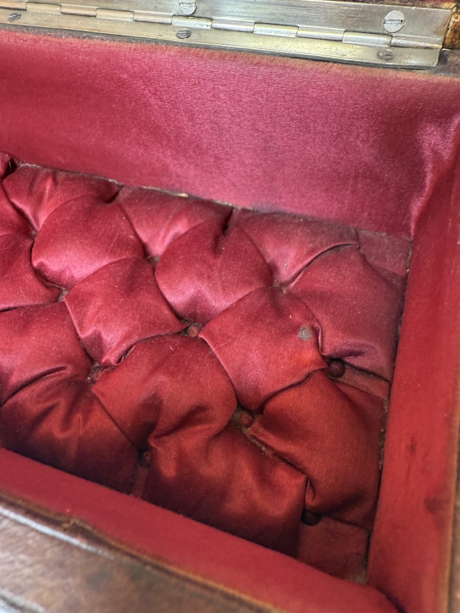 Coffret Boîte à Gants Napoléon III en Cuir et tissu Capitonnée, Fleur de Lys - XIXe-photo-4