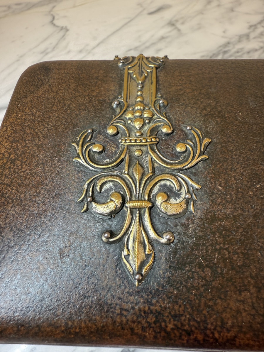Coffret Boîte à Gants Napoléon III en Cuir et tissu Capitonnée, Fleur de Lys - XIXe-photo-3