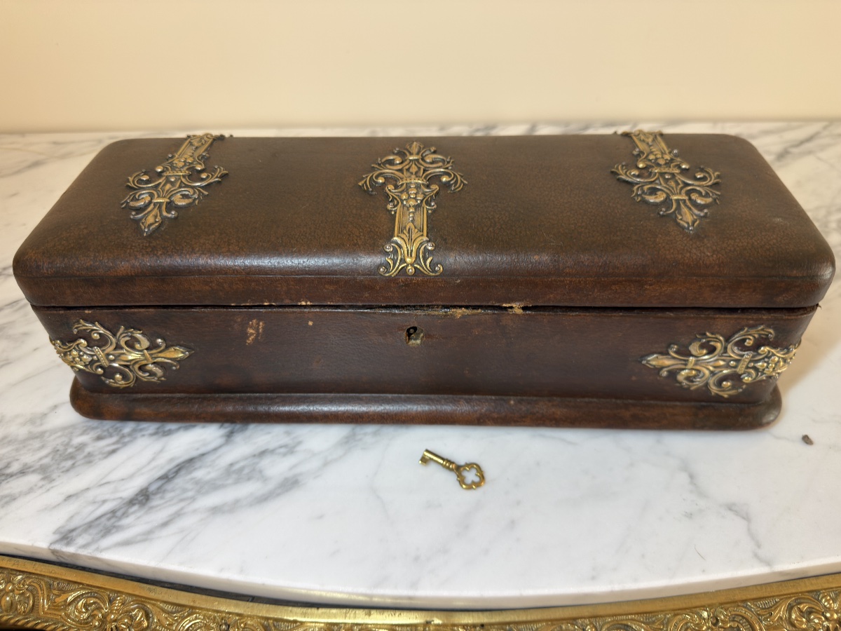Coffret Boîte à Gants Napoléon III en Cuir et tissu Capitonnée, Fleur de Lys - XIXe-photo-6