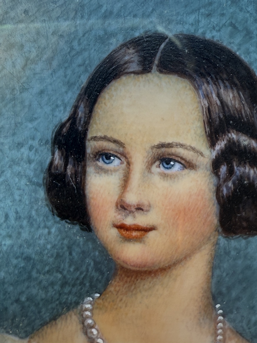 Portrait miniature de la reine Marie de Prusse (1825-1889), signé P. Rousselle, d'après J.K. St-photo-1