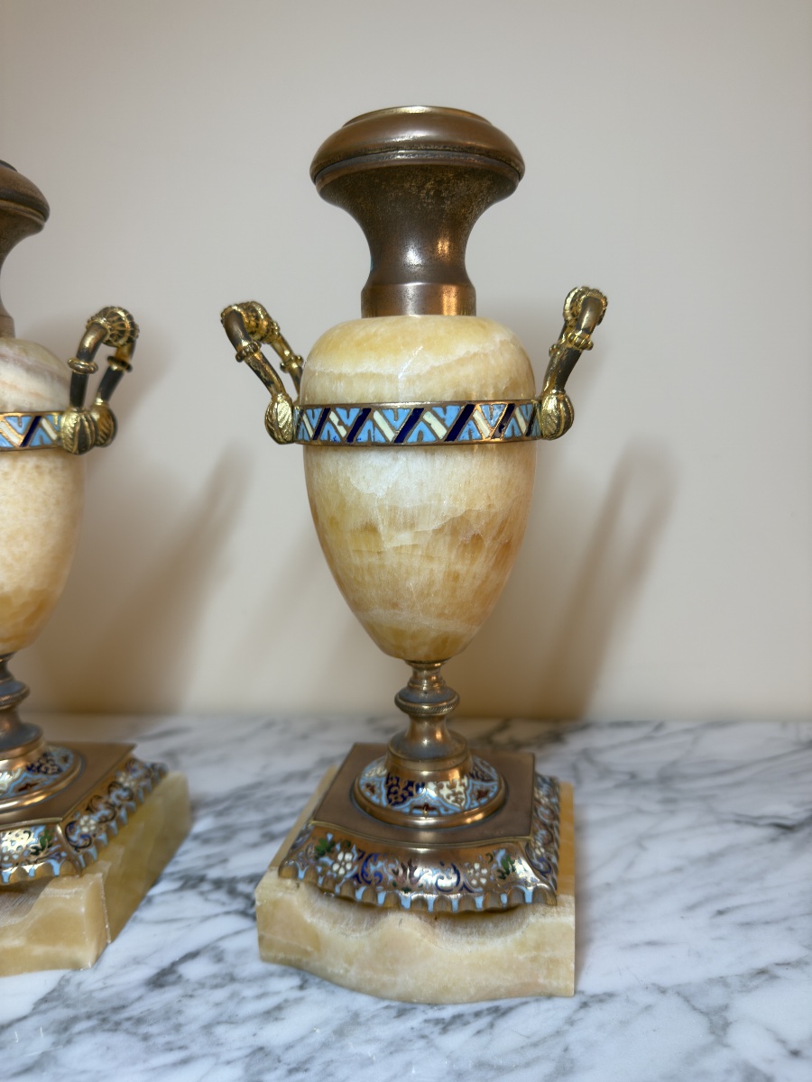 Pair Of Cassolete Vases Made Of Onyx With Polychrome Cloisonné Champlevé Enamel, Napoleon III Period-photo-3