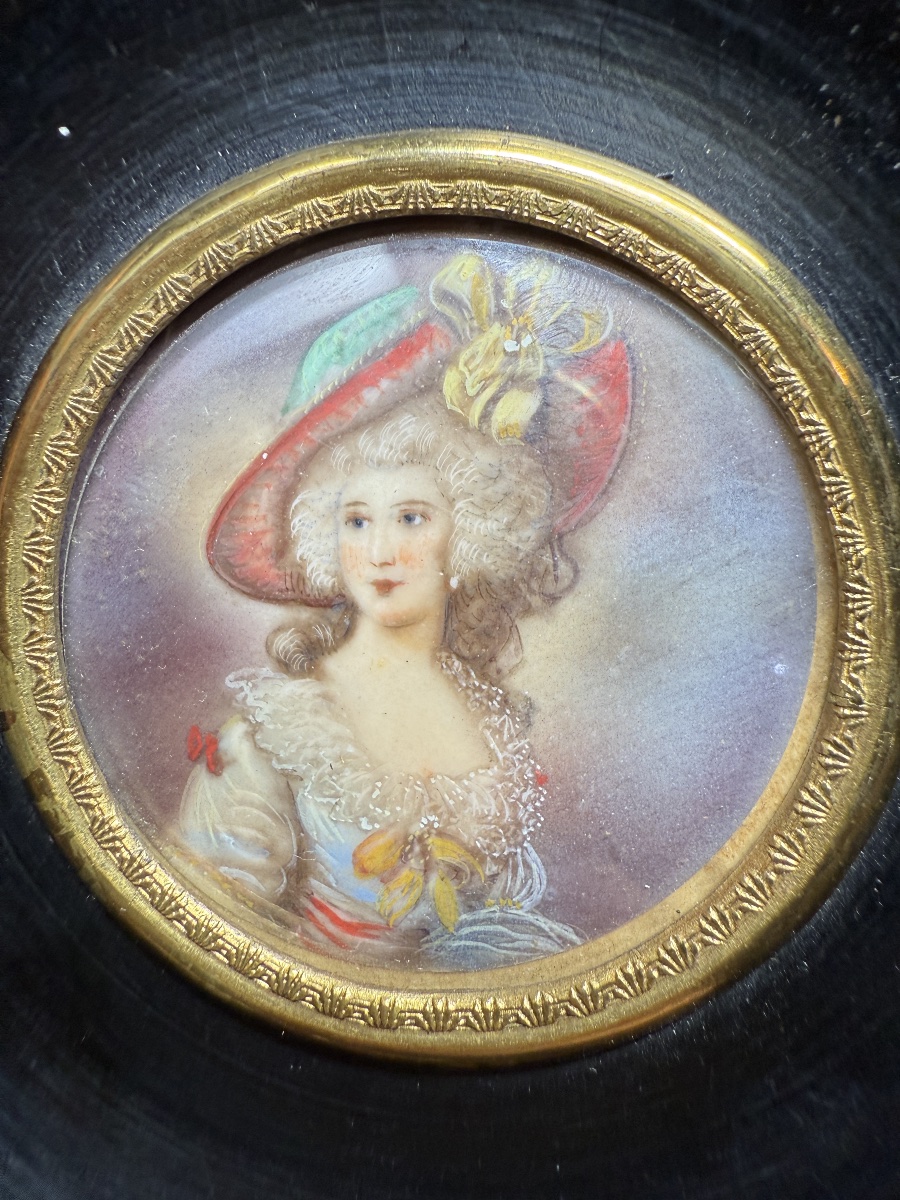 Paire de miniatures de portraits d'élégantes – Époque XIXe -photo-3