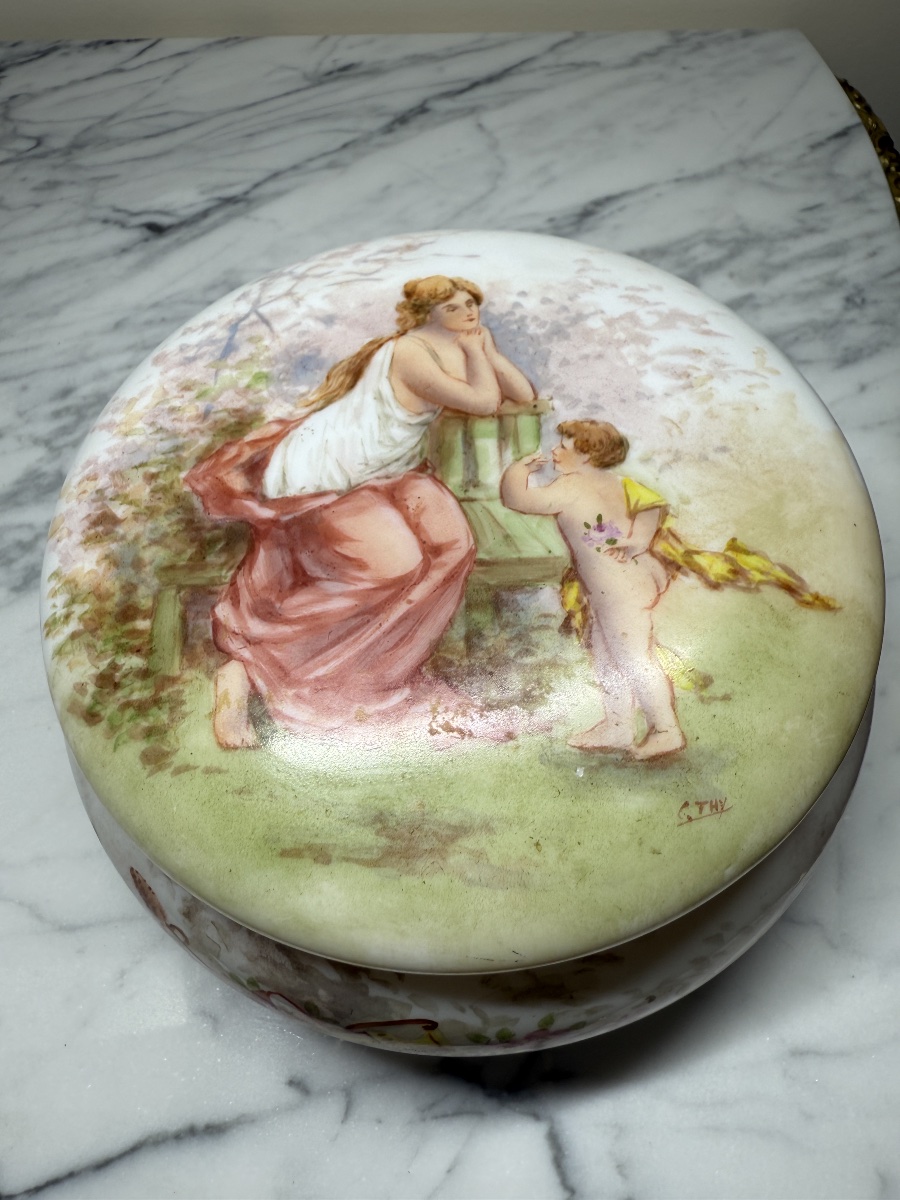 Grande Boîte ou Bonbonnière en Opaline Belle Époque  – Décor Cupidon signée THY-photo-8