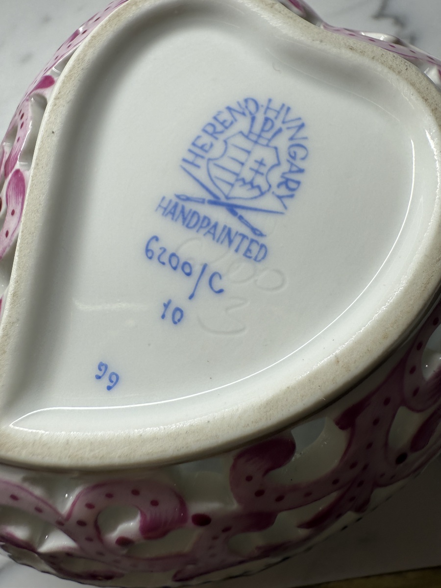 Herend Porcelain Box (openwork Heart Shape)-photo-3