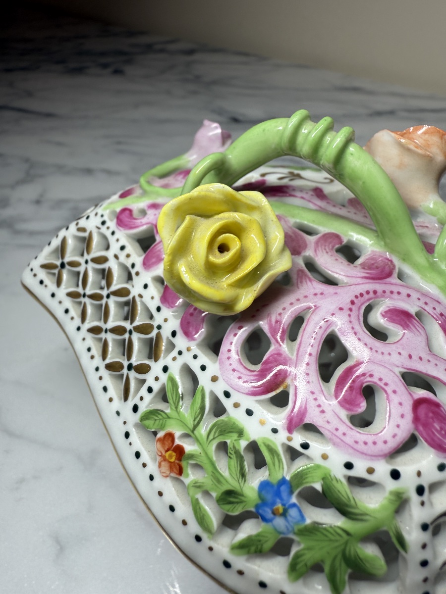 Herend Porcelain Box (openwork Heart Shape)-photo-6