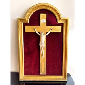 Crucifix, Christ