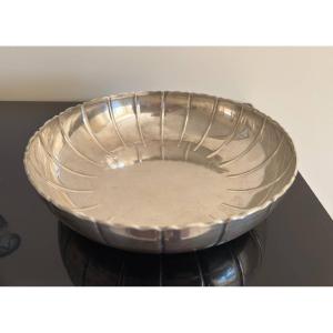 Un plat rond , une coupe , un Vide-poche, un bol , une coupe cannelée en argent massif