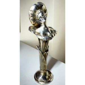 CACHET A CIRE , SCEAU , MONOGRAMMÉ EN Argent REPRÉSENTANT UN BUSTE DE FEMME , ART NOUVEAU.