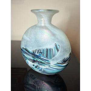Vase « Lollipop » en verre soufflé de l’île de Wight, d’après Michael Harris.