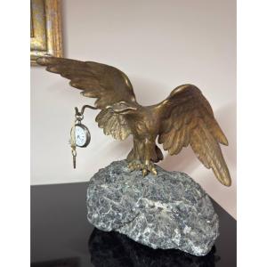 AIGLE Impérial en BRONZE SIGNÉ Mauroy , FORMANT PORTE-MONTRE.