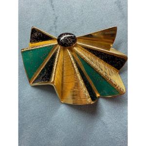 La maison Emanuel Ungaro, broche éventail
