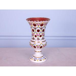 Medici Vase In Opaline Overlay Crystal With Rose Design