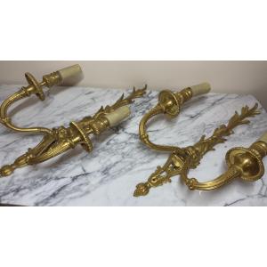 Pair Of Louis XVI-style Wall Sconces Featuring A Chiseled And Gilded Bronze Dolphin, 19th Century