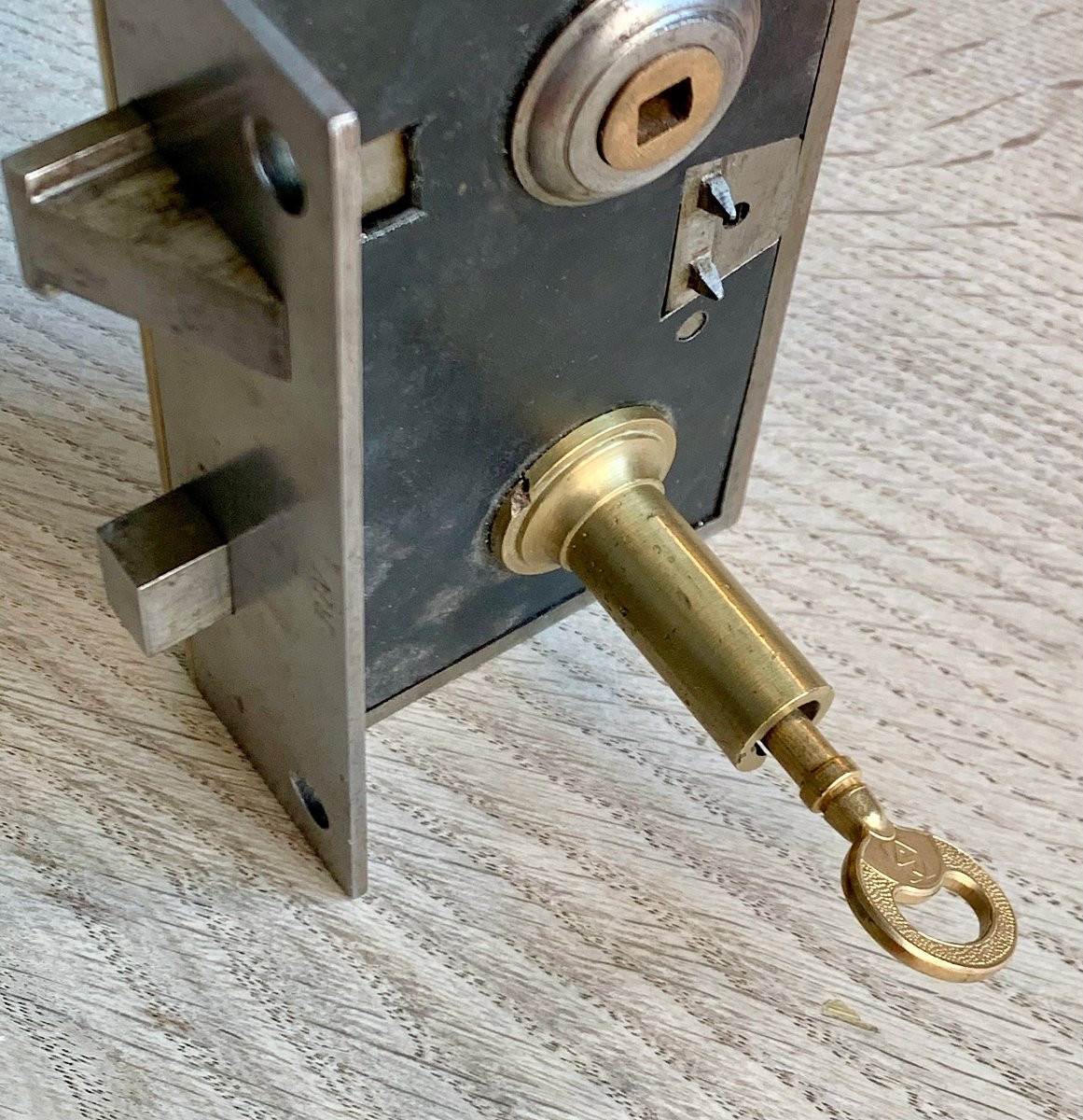 Serrure avec Clef Verticale de Porte d'Intérieur Style Louis XVI à Rubans Croisés XIXème -photo-8