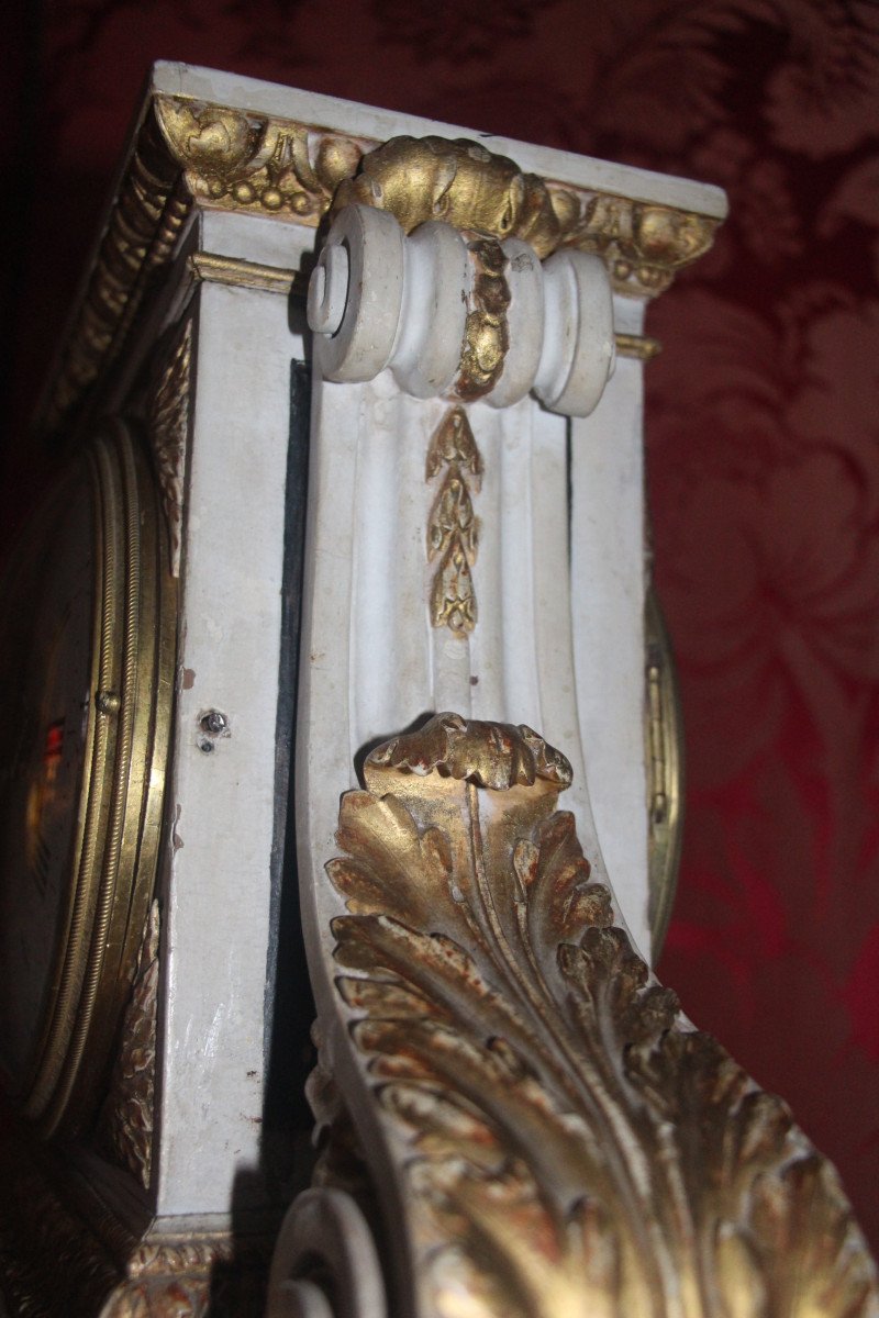 Pendule en bois sculpté laqué et doré de C. de LeMoine, Paris 1778, XVIIIe siècle.-photo-5
