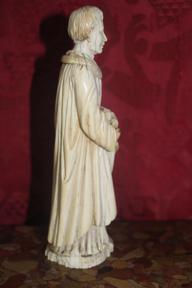 Moine en ivoire, sculpture en ronde-bosse, Allemagne XVIIe siècle.-photo-3