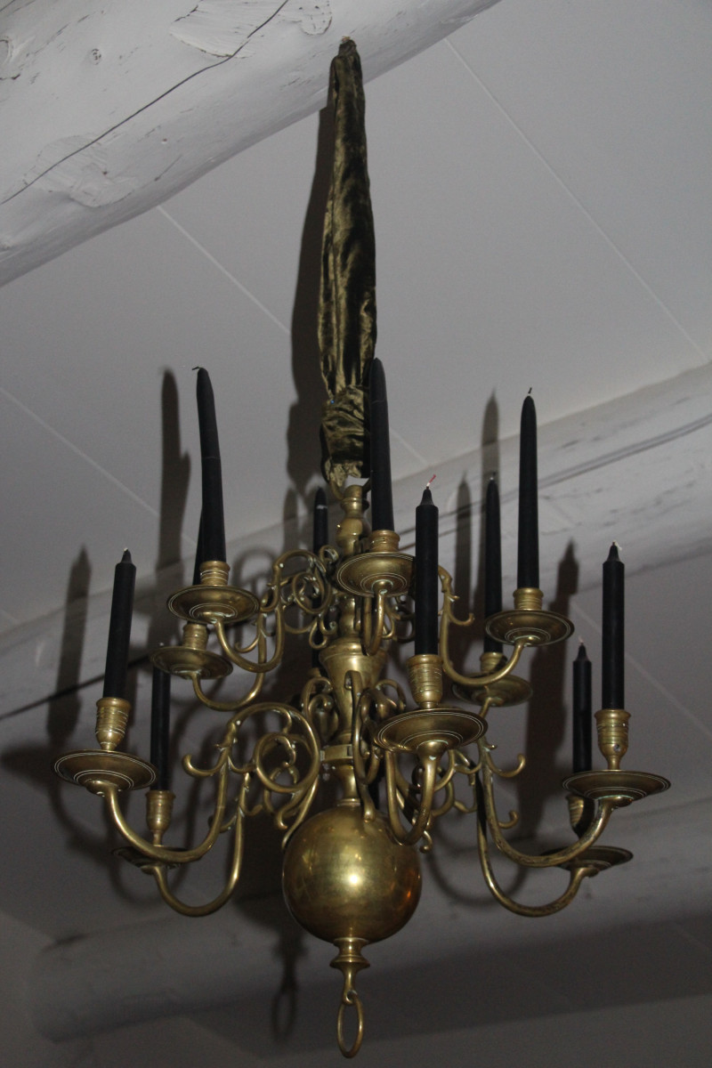 Dutch Bronze Chandelier With Twelve Light Arms, Circa 1800, Very Early 19th Century.-photo-2