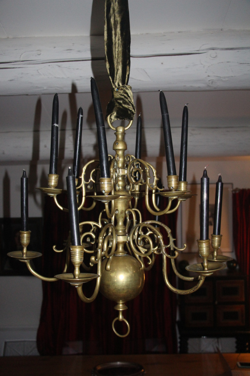 Dutch Bronze Chandelier With Twelve Light Arms, Circa 1800, Very Early 19th Century.-photo-3