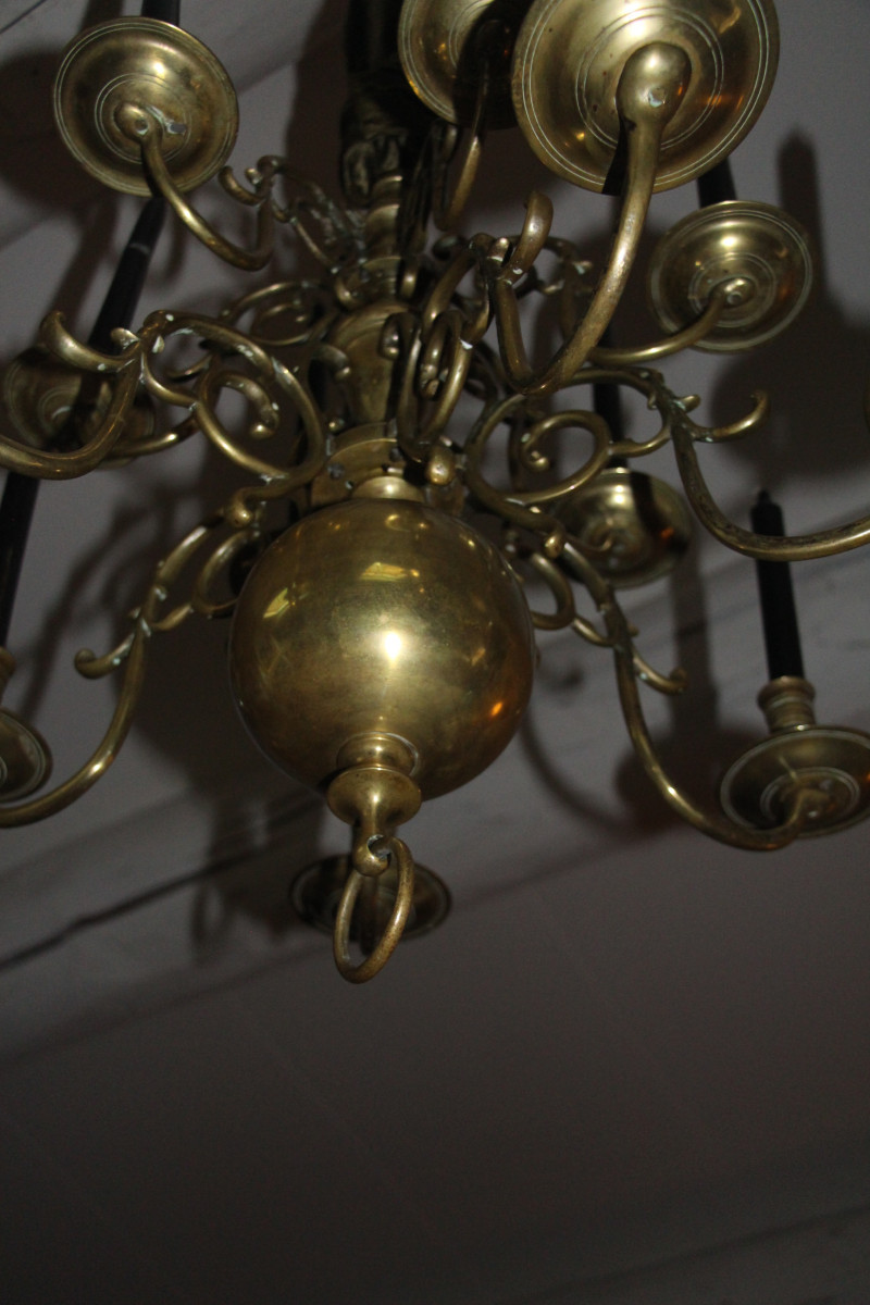 Dutch Bronze Chandelier With Twelve Light Arms, Circa 1800, Very Early 19th Century.-photo-4