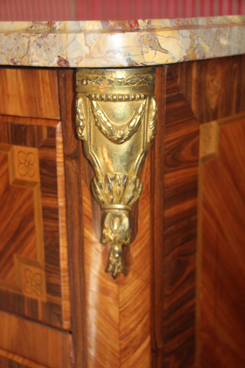 Transitional Period Commode With Projecting Front, 18th Century.-photo-4