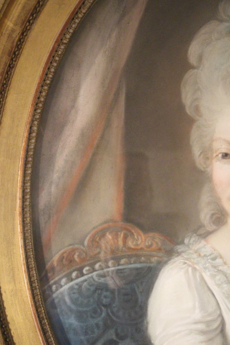 Dame de qualité au livre, pastel d'époque Louis XVI, XVIIIe siècle.-photo-2