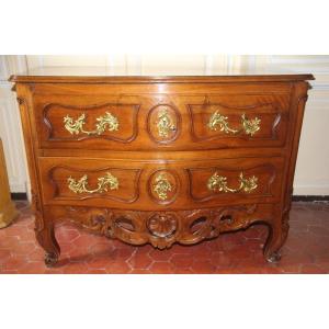 Provençal Chest Of Drawers In Solid Walnut, Aix-en-provence, Louis XV Period