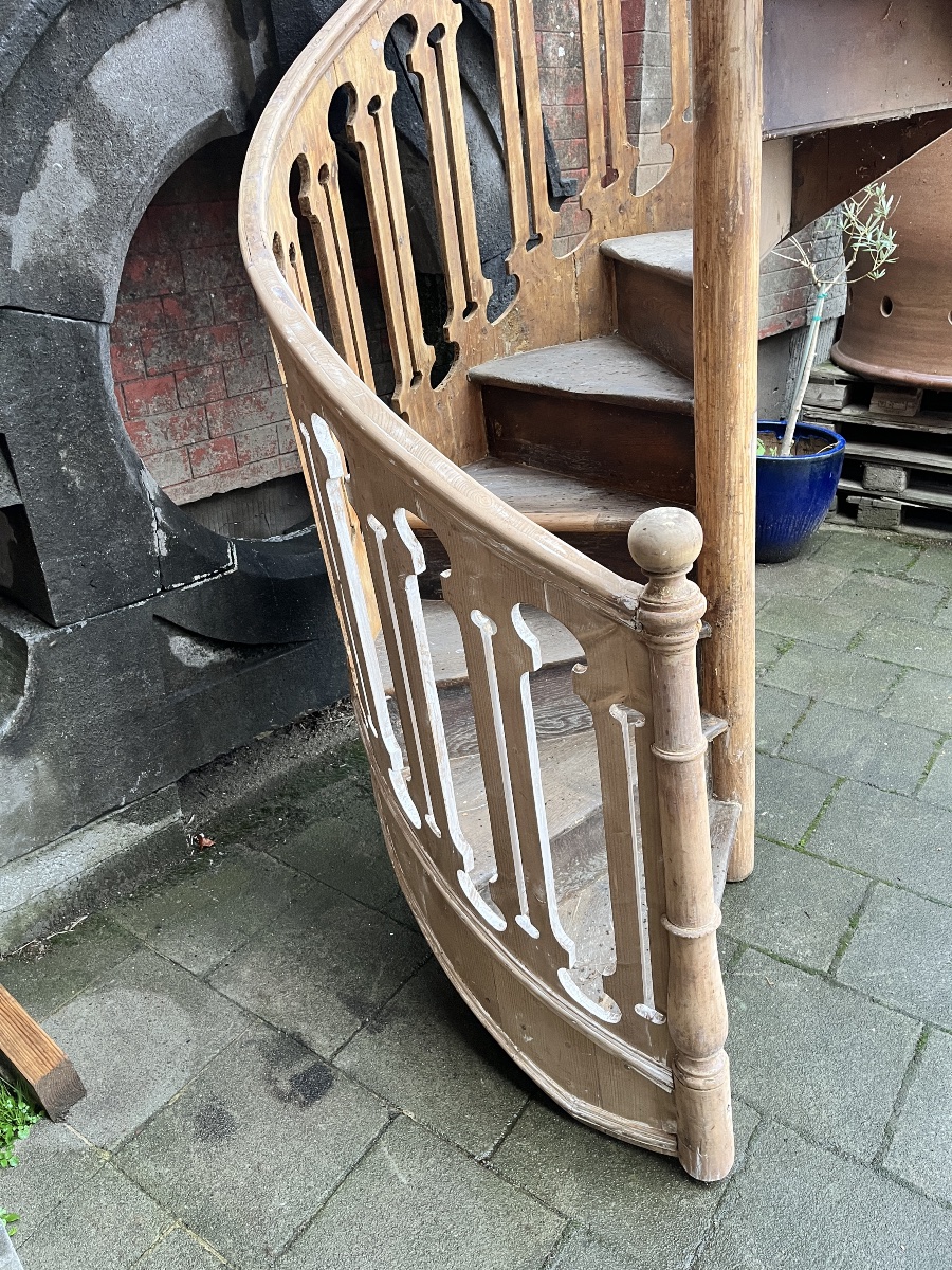 Staircase -photo-3