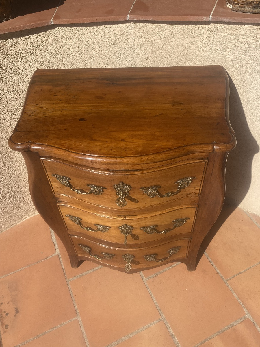 Small 18th Century Chest Of Drawers, Curved On All Sides -photo-2
