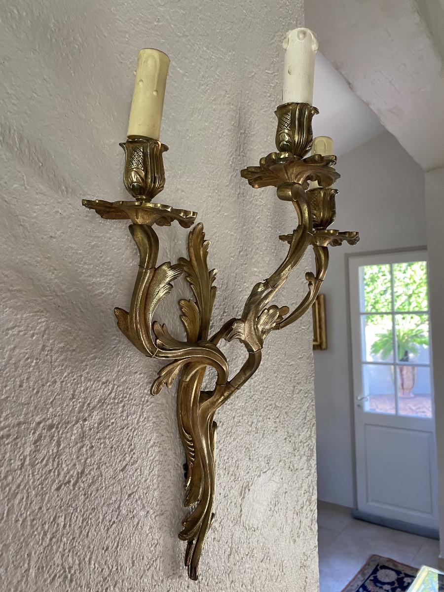 Une applique style rocaille en bronze doré -photo-3