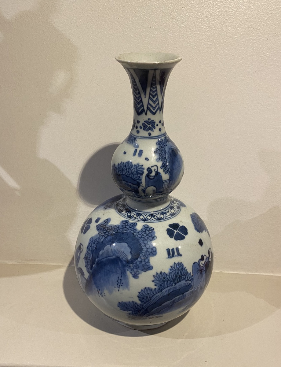 Vase double gourde porcelaine bleu blanc fin XVIl eme 