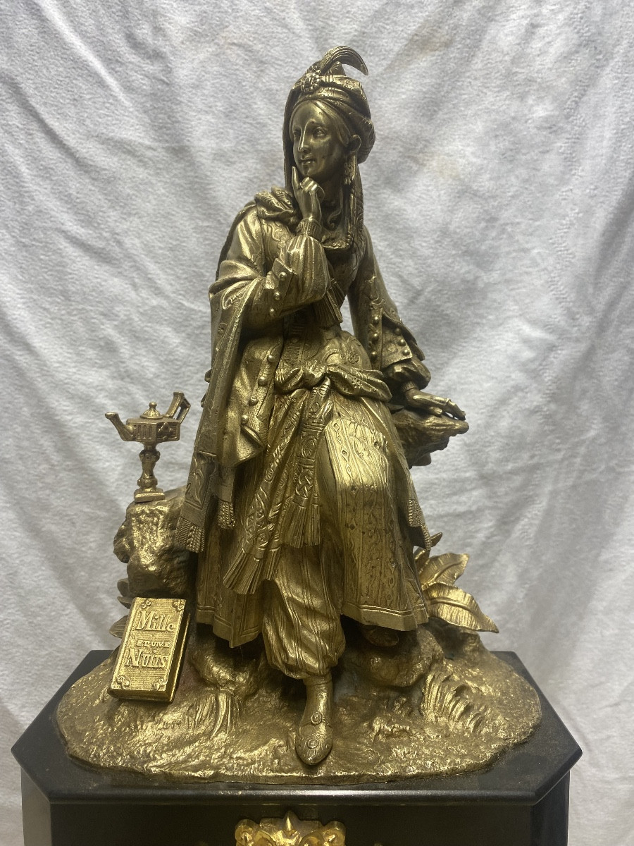 Pendule en bronze représentant Sheherazade-photo-2