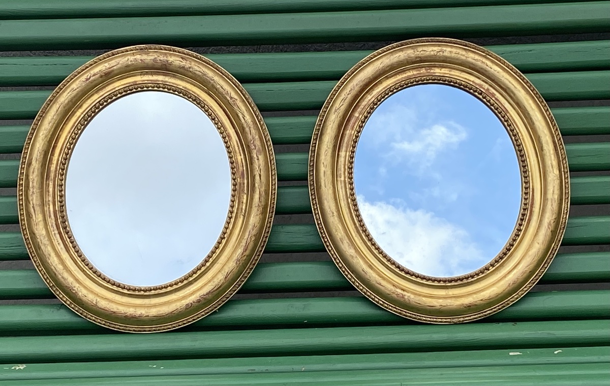 Une paire de miroirs Louis Philippe 