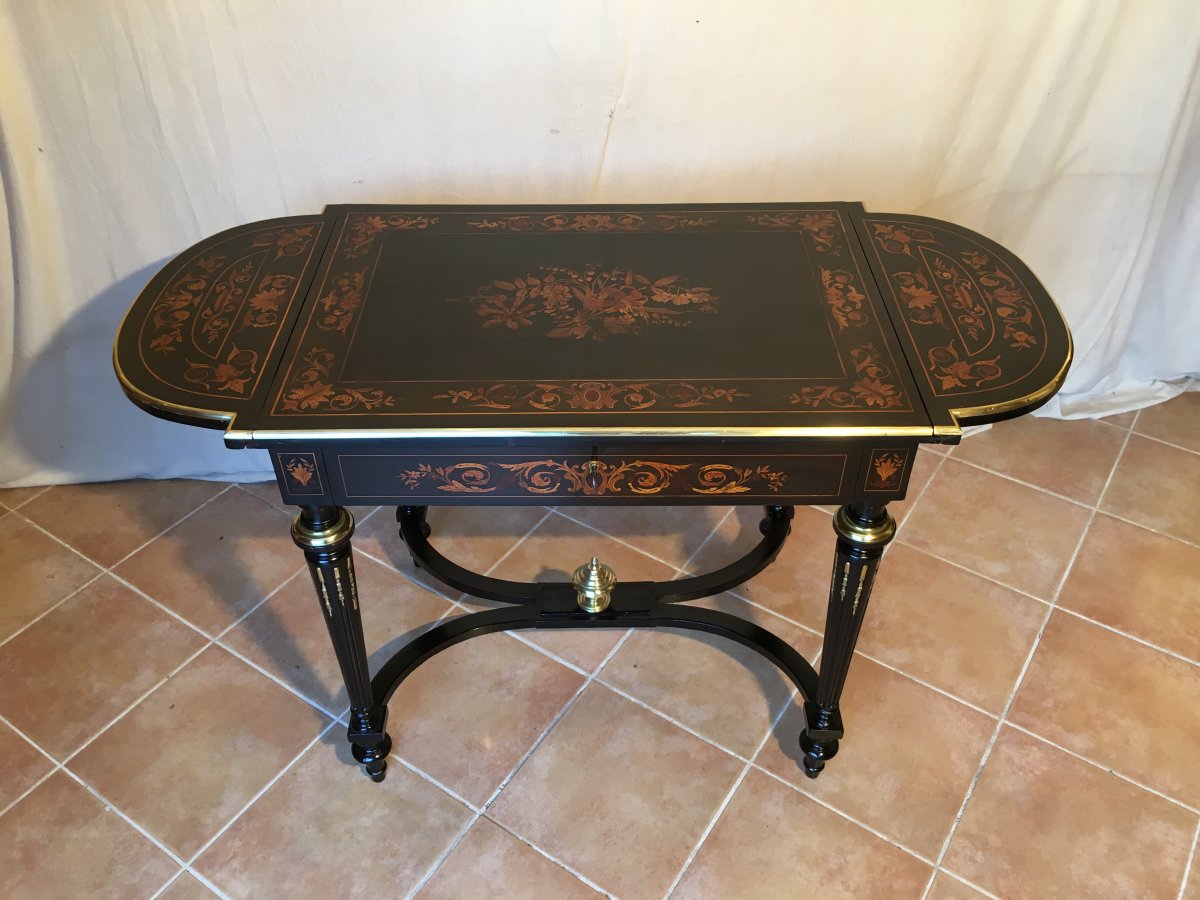 Table De Salon En Marqueterie De Bois Clair époque Napoleon III