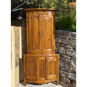 18th Century Provençal Corner Cabinet In Walnut 