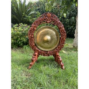Large Indochinese Gong