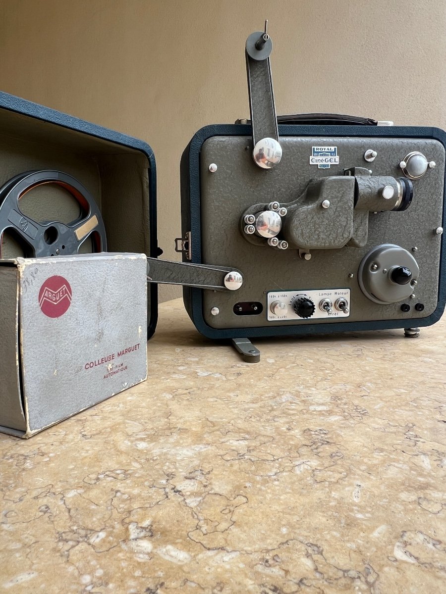 Cinegel Royal 500 9.5 Mm Projector - 1960s-photo-1