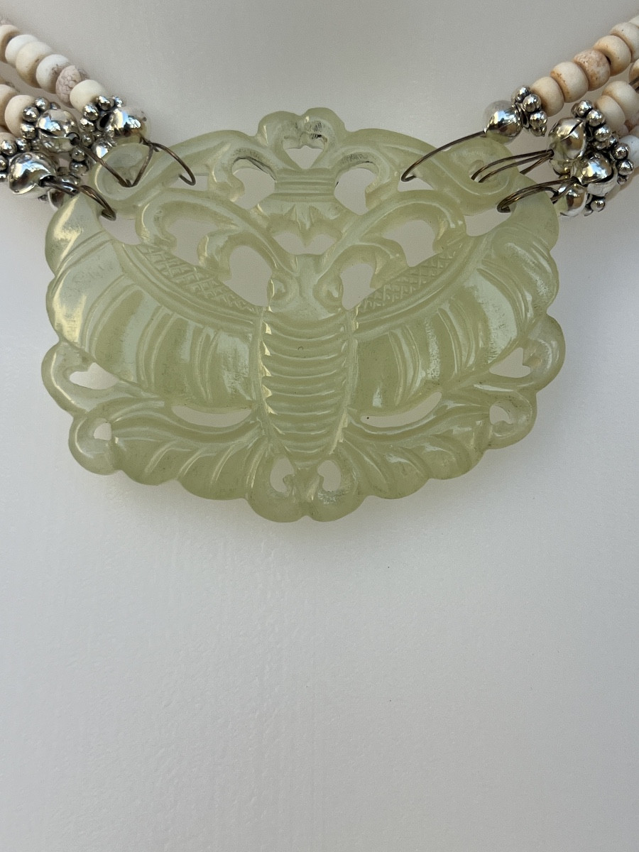 Collier Multirang perles pate verre rondelles argent médaillon fermoir jade vert Birmanie 