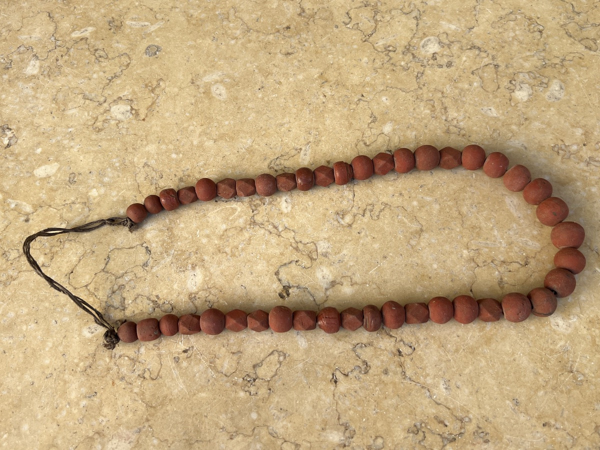 Collier de pate de verre rouge de fouille ethnie Lisu Birmanie -photo-3