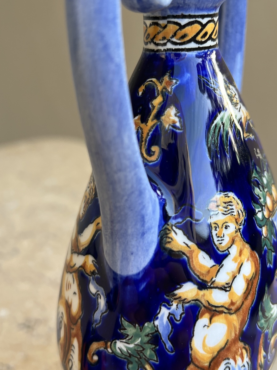 Vase bleu à décor chérubins et coupe de fruits -photo-7