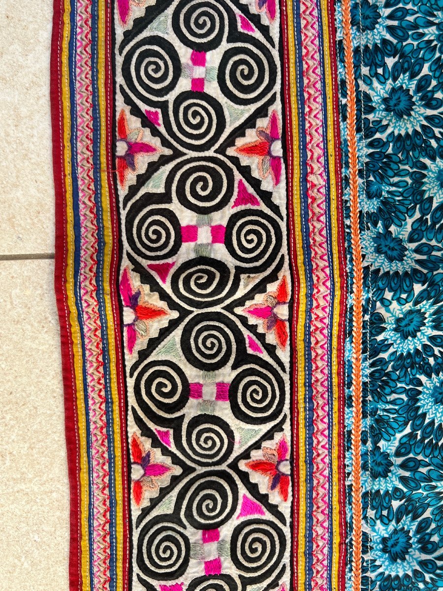 Embroidered Baby Carrier, Traditional Hmong Costume, Burma.-photo-4