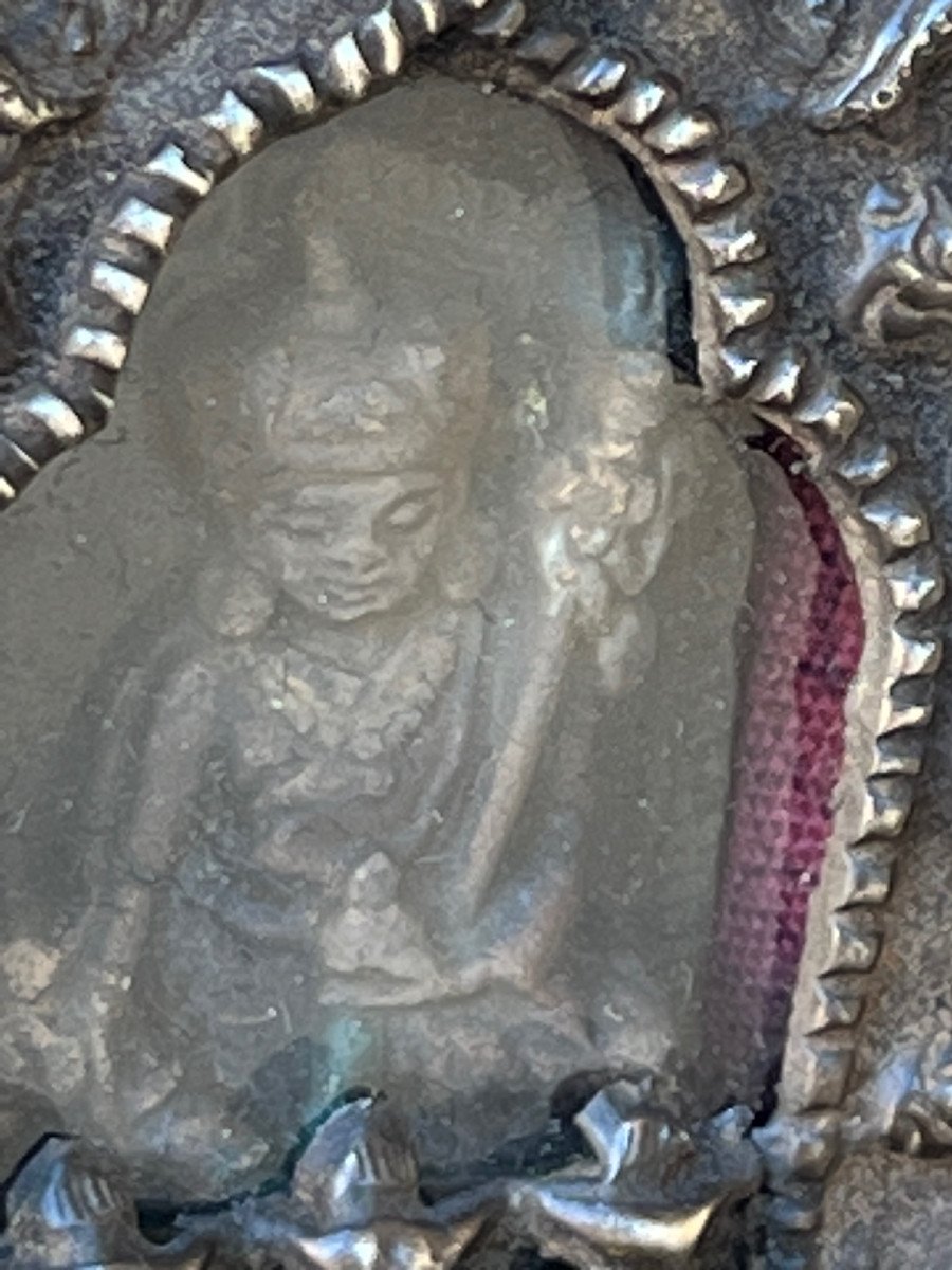 Ghau , Reliquaire Tibetain Argent Et Soie , XIX é Siecle , Tibet .-photo-2
