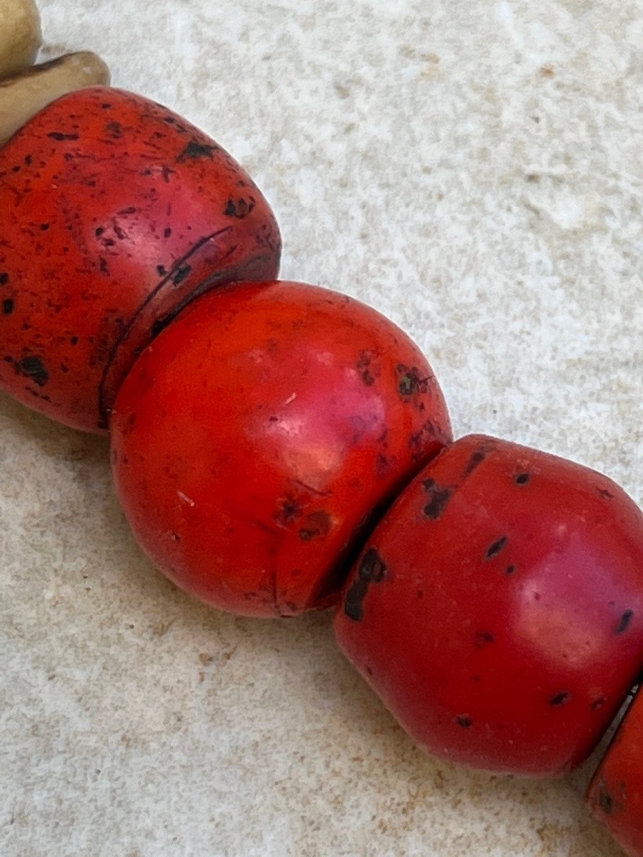 Collier De Chasseur , Pate De Verre Rouge et griffe Ethnie  Konyak , Nagaland-photo-6