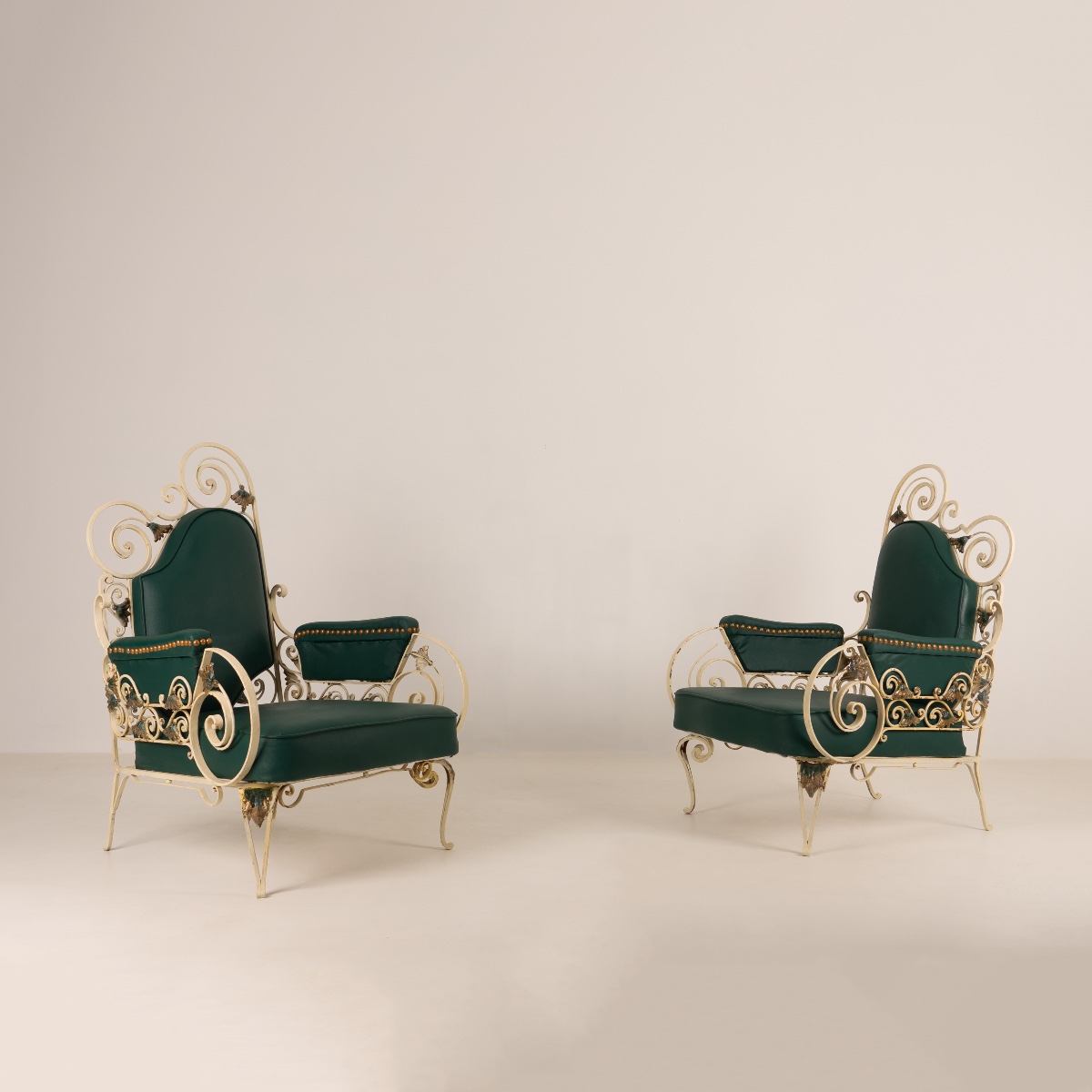 MAISON JANSEN, PAIRE DE FAUTEUILS, FRANCE, CIRCA  1940