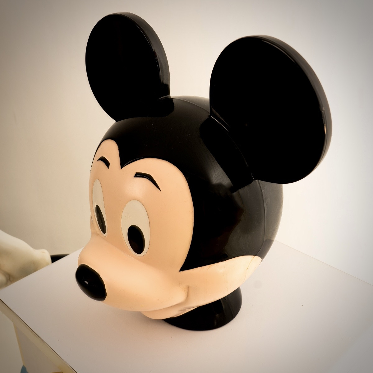 PIERRE COLLEU, Commode Mickey Mouse, édition Starform, circa 1980-photo-3
