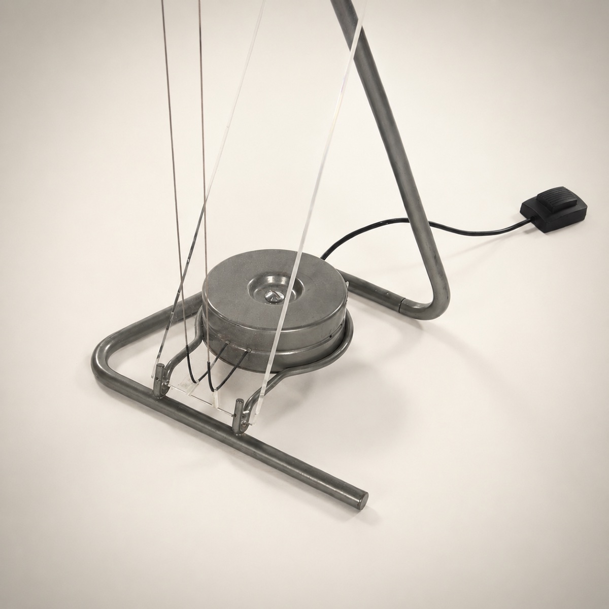 Aleix Meise, “acro Nero” Or “bollum” Floor Lamp, 1980-photo-4