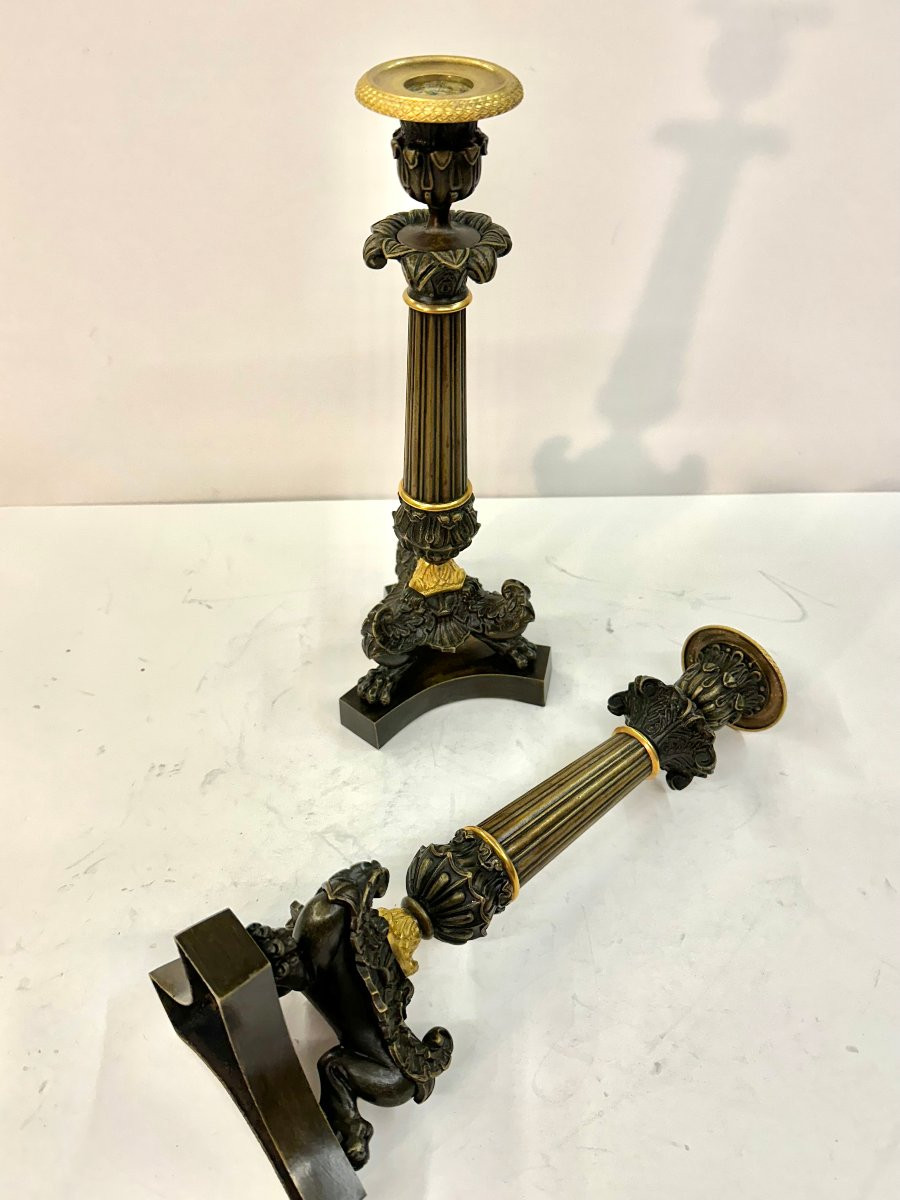 PAIRE BOUGEOIRS - BRONZE PATINE ET DORE - EPOQUE RESTAURATION-photo-1