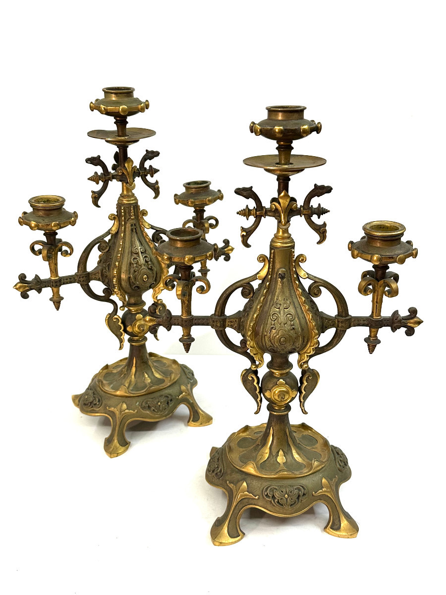 PAIRE DE CHANDELIERS - BRONZE DORE ET PATINE - GEOFFROY DECHAUME - 1840